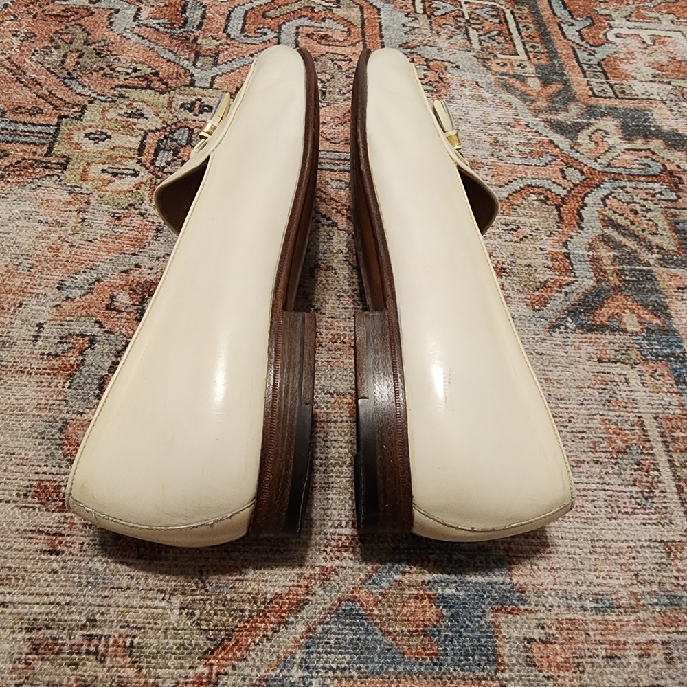 Salvatore Ferragamo Men's Cream Leather Loafers - Picture 5 of 9